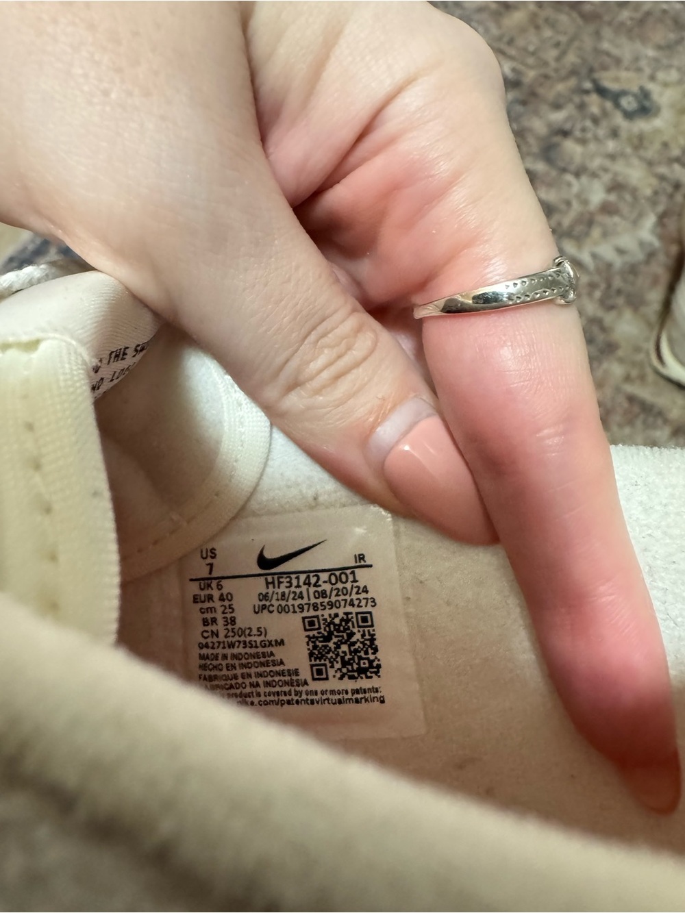 Nike Cortez SE Suede Sneakers | Women’s SZ 8.5 - Picture 6 of 8